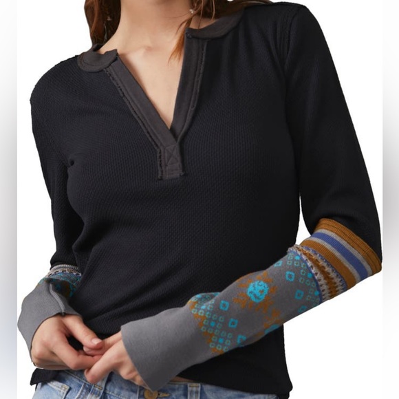 Free People Tops - Free People Women’s We the Free Mikah Printed Cuff Thermal Top. NWT.